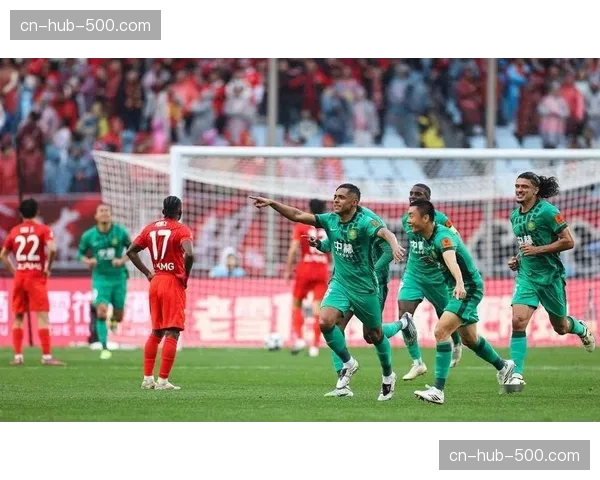 重庆铜梁龙对武汉三镇升班马对决,外援质量与战术执行力考量